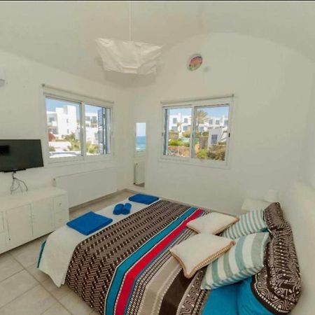 34 Beach Villa Пафос Экстерьер фото