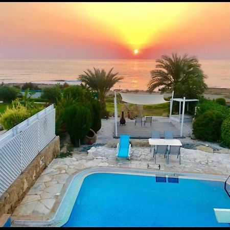 34 Beach Villa Пафос Экстерьер фото