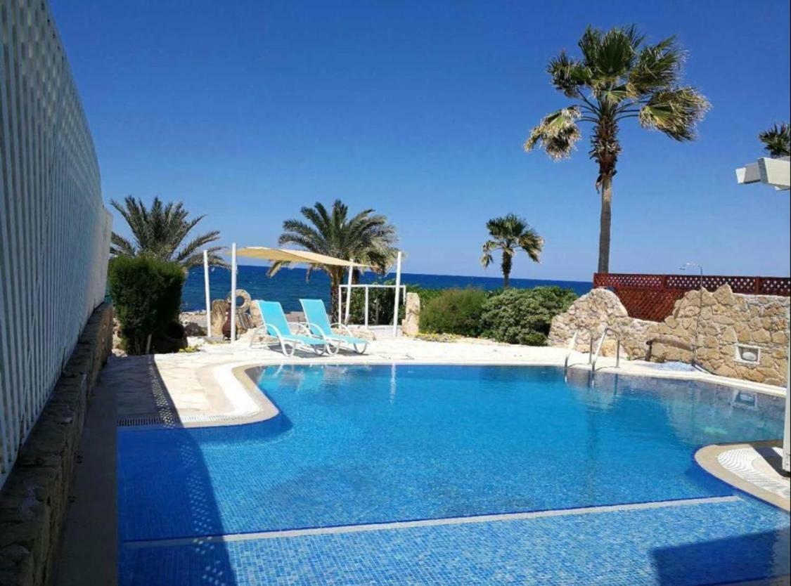 34 Beach Villa Пафос Экстерьер фото
